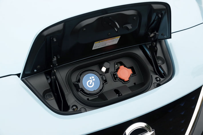 トヨタの電気自動車「bZ4X」がいよいよ登場！ 電気自動車の不安点は 