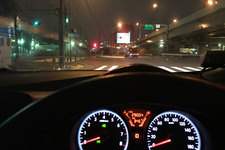 カーシェアを利用し、11年ぶりのドキドキ都内ドライブ中