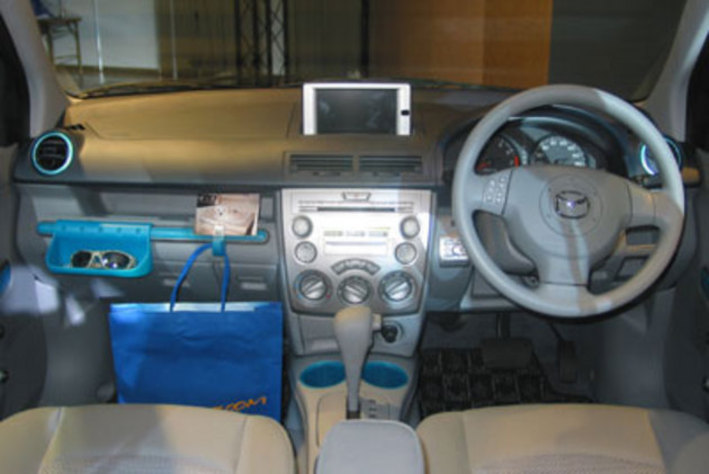 マツダ デミオ【2代目モデル】