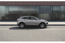 ジャガー E-PACE CONNECTED