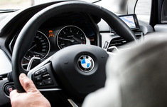 Bmw Miniの新車 中古車購入時に諦めた純正オプションが着けられる Raiko ライコウ の後付け 純正オプション作業メニュー Vol 3 車のカスタムパーツ カー用品 Mota
