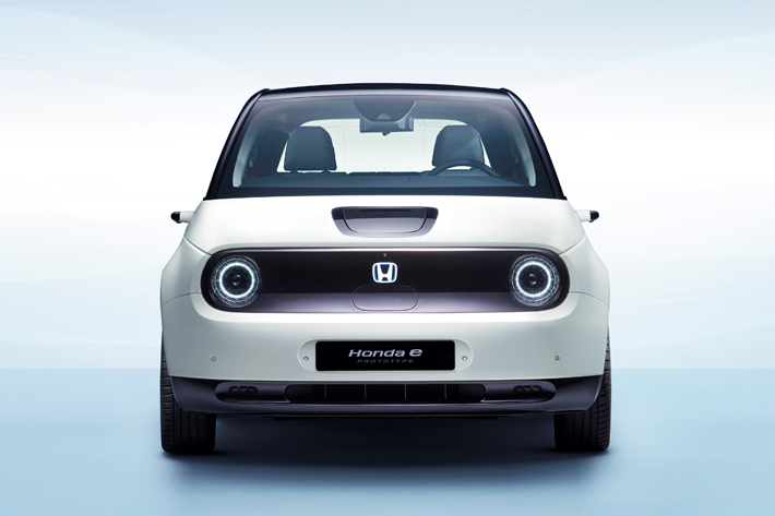 なぜ日本は後回しなのか!|ホンダe欧州で予約開始