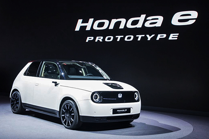 ホンダ、欧州初の新型電気自動車「Honda eプロトタイプ」を2019年夏より先行予約開始【ジュネーブショー2019】