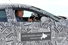 マツダ 3(プロトタイプ) 雪上テスト【2019年マツダ雪上試乗会(テストコース：北海道・マツダ剣淵試験場)】