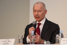 ルノー、日産自動車、三菱自動車合同記者会見