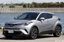 トヨタ C-HR