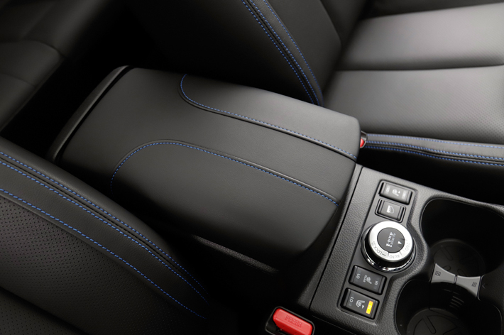 日産 エクストレイルAUTECH