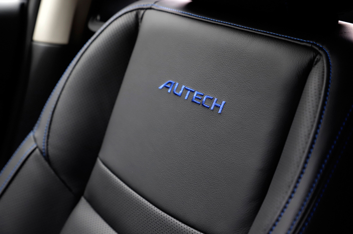 日産 エクストレイルAUTECH