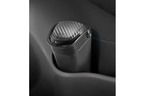 「カーボン調×BLACK」大人なカーアクセサリー