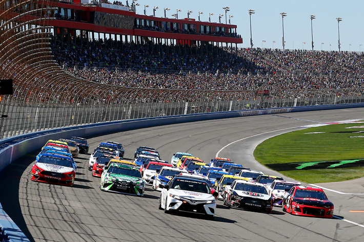 モンスターエナジー・NASCARカップ・シリーズ第5戦「Auto Club 400」でカイル・ブッシュ選手が通算200勝を達成