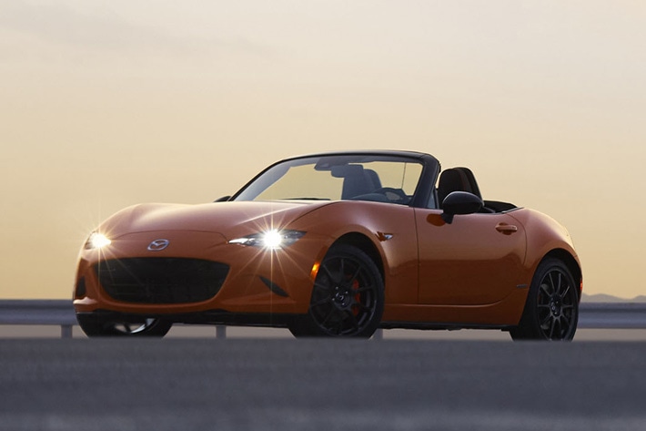 ゲート　マツダ　ロードスター エキゾーストマニホールド交換 マツダ ロードスター ND R3年式 ご