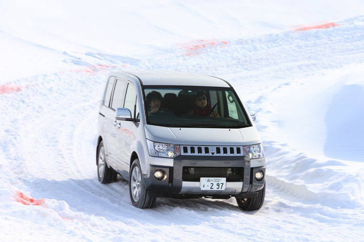 三菱自動車 雪上試乗会