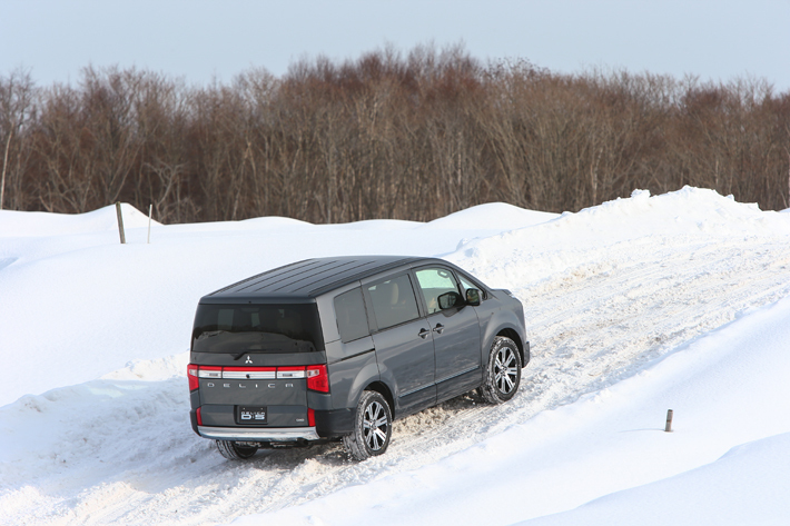 三菱自動車 雪上試乗会