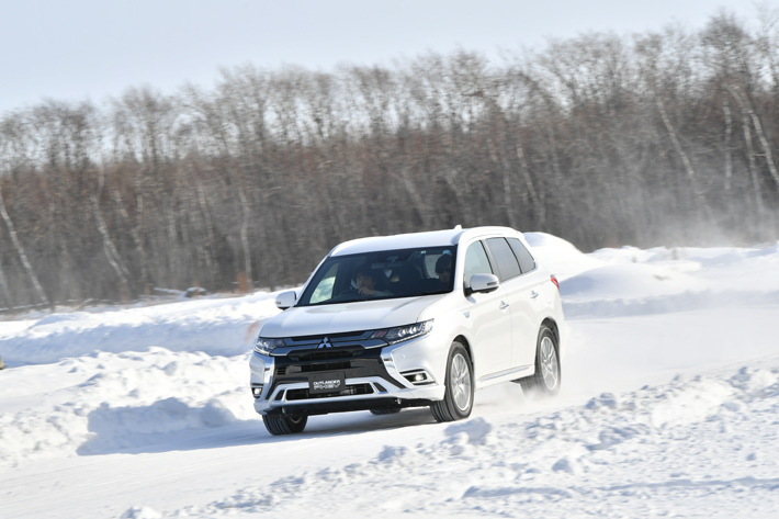 三菱自動車 雪上試乗会