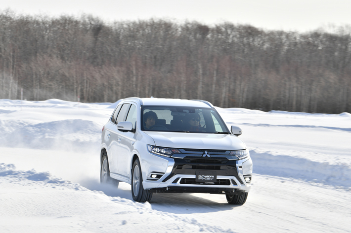 三菱自動車 雪上試乗会