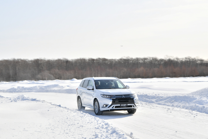 三菱自動車 雪上試乗会