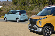 三菱 新型eKワゴン G(左)と三菱 eKクロス T(右)[三菱 新型eKワゴン・eK X(クロス) 新型車解説]