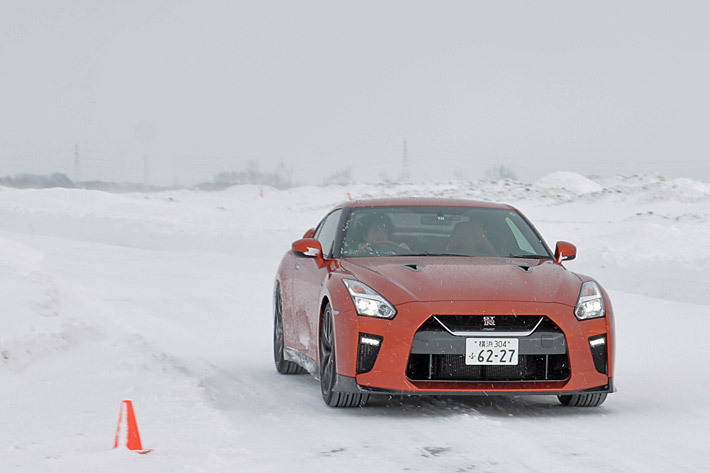 日産 GT-R