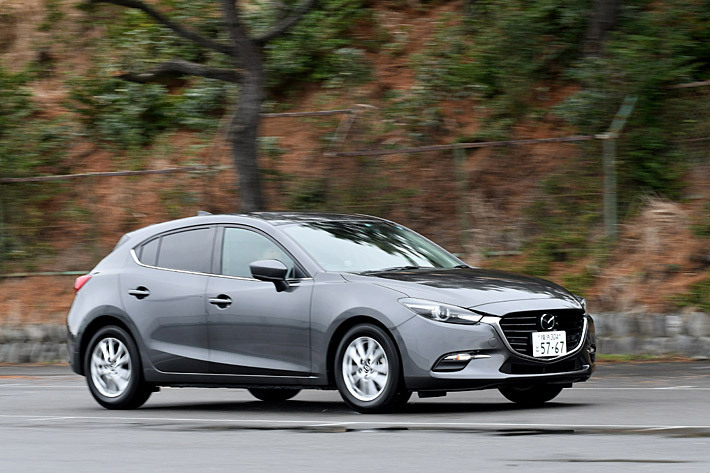 マツダ 3代目アクセラスポーツ 実燃費レポート 次期モデル Mazda3 を前に 今 買うのも全然あり その実力とは 5 6 低燃費にこだわるなら 最新の実燃費が丸わかり 燃費レポート Mota