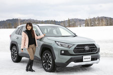 トヨタ 新型RAV4とモータージャーナリストの今井 優杏(ゆうき)さん[雪上試乗会／トヨタ自動車士別試験場(北海道)]