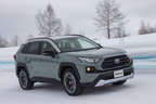 トヨタ 新型RAV4 Adventure(ダイナミックトルクベクタリングAWD／ボディカラー：アーバンカーキ×アッシュグレーメタリック)[雪上試乗会／トヨタ自動車士別試験場(北海道)]