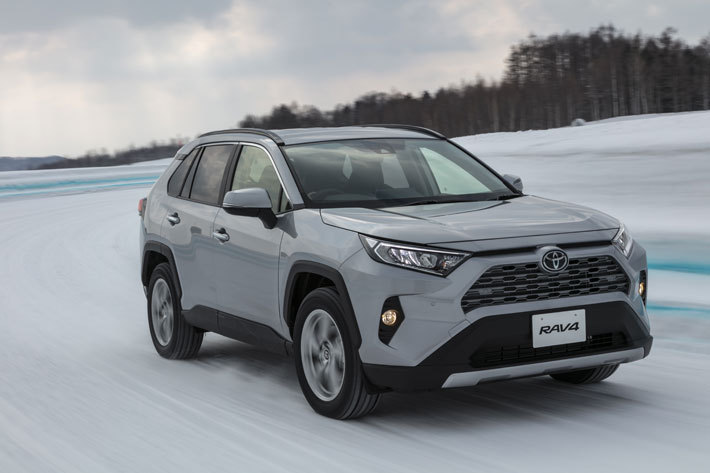 トヨタ 新型RAV4 G(ダイナミックトルクコントロール4WD／ボディカラー：シルバーメタリック)[雪上試乗会／トヨタ自動車士別試験場(北海道)]