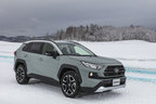 トヨタ 新型RAV4 Adventure(ダイナミックトルクベクタリングAWD／ボディカラー：アーバンカーキ×アッシュグレーメタリック)[雪上試乗会／トヨタ自動車士別試験場(北海道)]