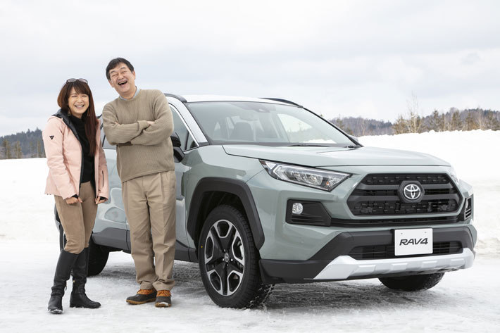 トヨタ 新型RAV4　モータージャーナリスト 今井 優杏さんと、新型RAV4開発担当のトヨタ自動車 佐伯 禎一 チーフエンジニア[雪上試乗会／トヨタ自動車士別試験場(北海道)]