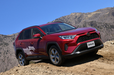 トヨタ 新型RAV4