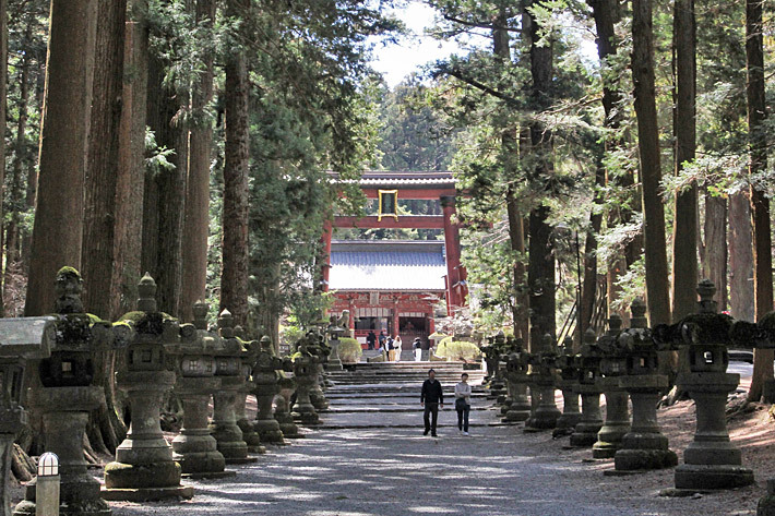 鳥居前