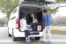 ミニバンでは味わえない心地よい空間をハイエース＆キャラバンで｜ステルス【Vol.1】