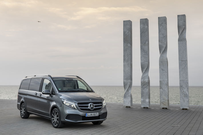 メルセデス・ベンツ 新型Vクラス[輸入3列シートミニバン]