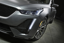 キャデラック CT5「スポーツモデル」