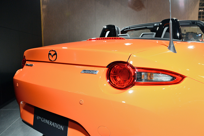 ロードスター 30周年記念車（ソフトトップ車）／マツダブース【オートモービルカウンシル2019】