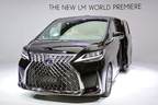 LEXUS初のミニバンLEXUS LM300h【上海ショー2019】(撮影：加藤 博人)