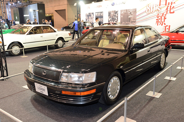 LS400（画像は劇中車ではありません）