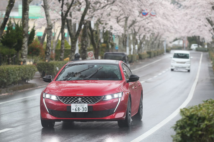 プジョー508 Gt Bluehdi Gt Line 試乗 若者だって 憧れちゃう 1 2 徹底検証 19年新型車種ー試乗レポート Mota プジョー508 Gt Bluehdi Gt Line 試乗 若者だって 憧れちゃう 1 2 徹底検証 19年新型車種ー試乗レポート Mota