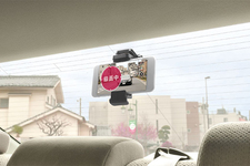 カーメイトが「ドライブメイト リモートカム」と「スマホルダー ガラス貼付」を発売