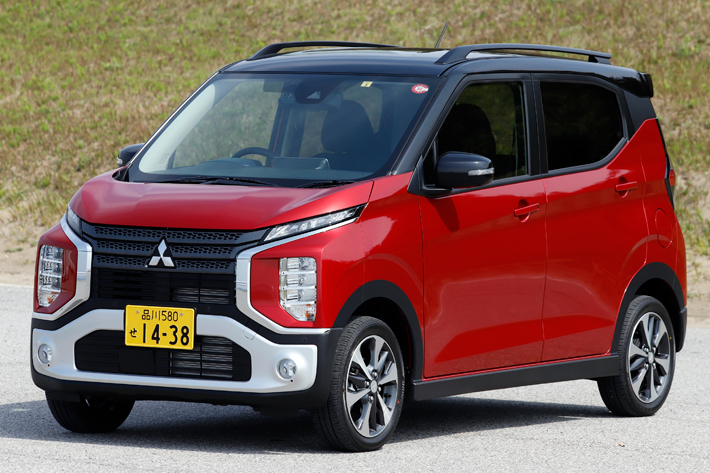 市販の軽自動車「三菱 eK X（イーケークロス）」