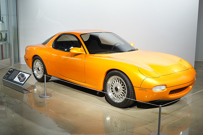 1993 Mazda RX-7 CONCEPT CAR【ピーターセン自動車博物館】