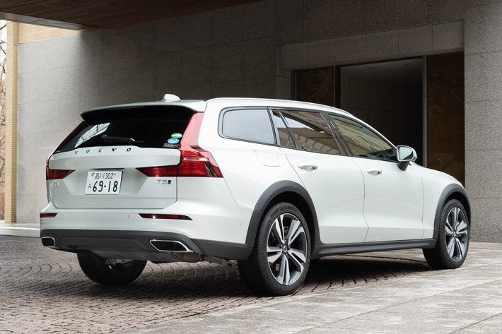 ボルボ V60 Cross Country