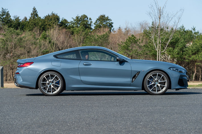 BMW 新型8シリーズクーペ 公道試乗｜最上級スポーツクーペの魅力に迫る