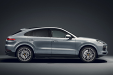 ポルシェ カイエンSクーペを発表