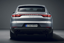 ポルシェ カイエンSクーペを発表