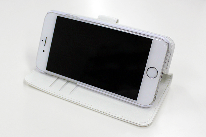 愛車デザインの手帳型スマホケースが登場