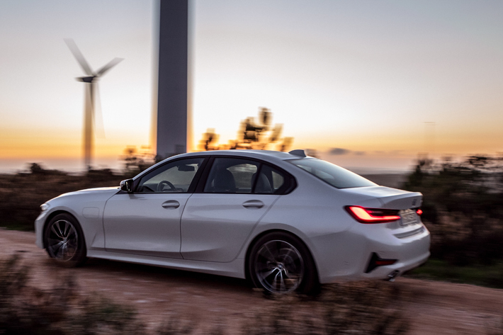 BMW 新型3シリーズに3モデルを追加