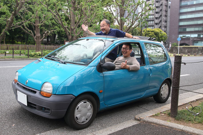 T編集長の愛車「ルノー トゥインゴ」(1996年式！)でいざオジサン2人(笑)のドライブへ！【パナソニック ポータブルナビゲーション「Gorilla(ゴリラ)」2019年モデル】