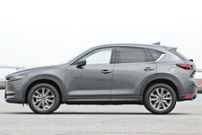 マツダ CX-5 25T Lパッケージ（2.5リッター ガソリンターボ）