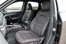 マツダ CX-5 25T Lパッケージ（2.5リッター ガソリンターボ）