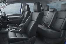 トヨタ、ハイラックスを一部改良